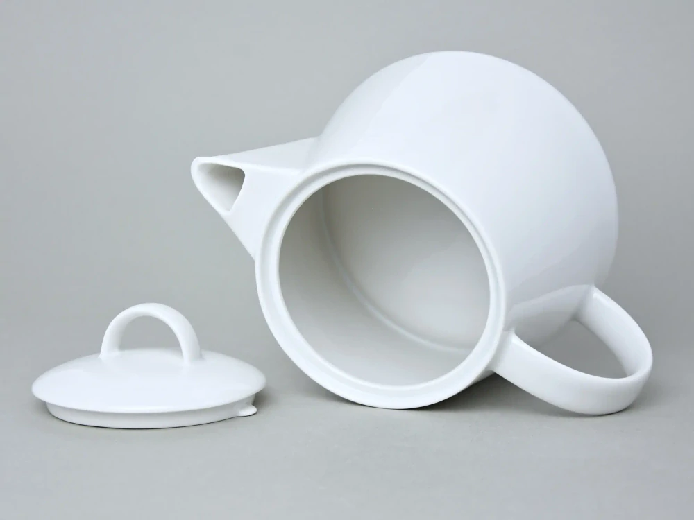 Konev čajová 1,3 l, Thun 1794, karlovarský porcelán, TOM bílý